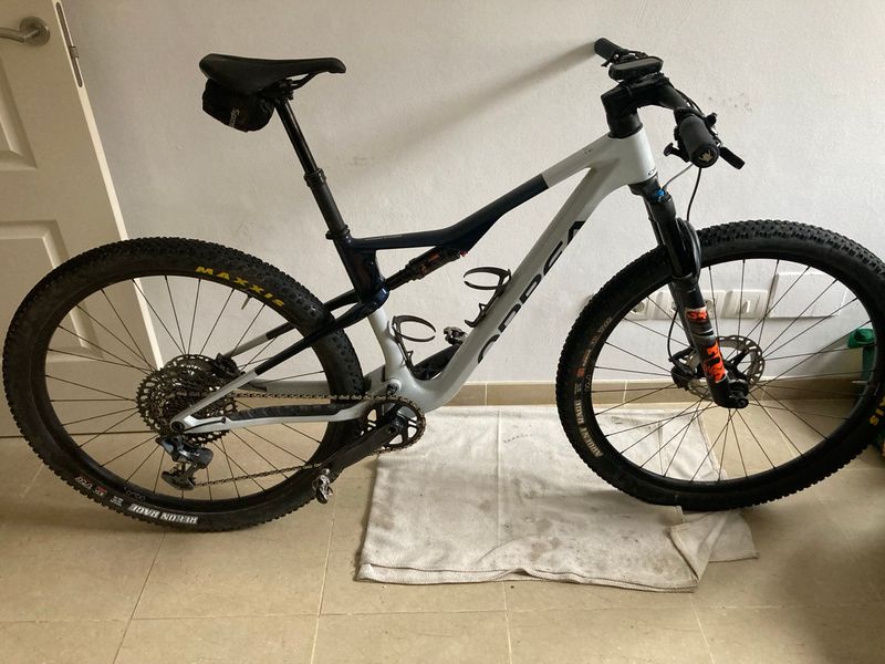 Brugt Orbea OIZ M20 2023 2023 MTB