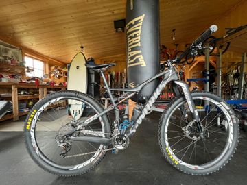 Used Specialized S-Works Epic 29 2015 2015 Mountainbike, Black, 29 — image 1 of 5