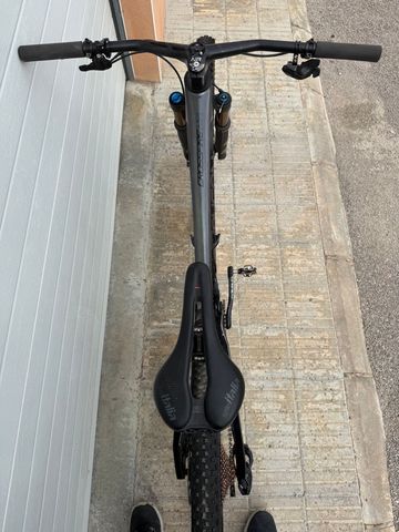 Używany Lee Cougan Crossfire 428 Air 2021 Mountainbike — zdjęcie 5 z 11