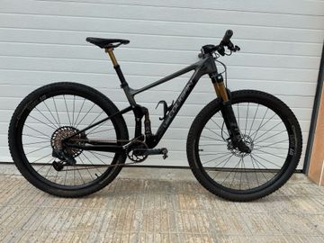 Używany Lee Cougan Crossfire 428 Air 2021 Mountainbike — zdjęcie 1 z 11