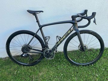 Gebrauchtes Trek Emonda SRAM Red eTap AXS 2021 Road & Gravel, Hellgrau — Bild 1 von 9