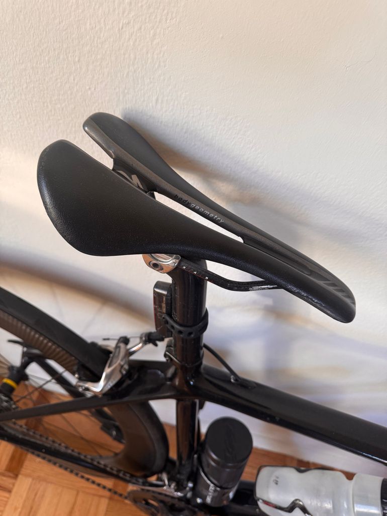 Used Trek Madone 5.9 H2 Compact RED 2014 2014 Road & Gravel, Black — image 6 of 8