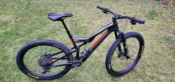 Used Specialized Camber Expert 2018 Mountainbike, Black — image 4 of 20
