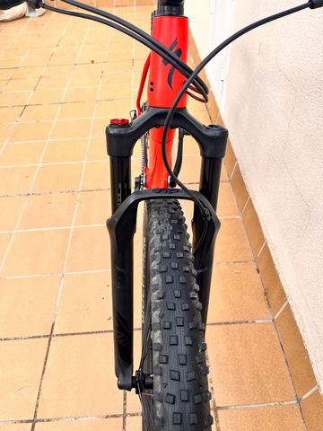 Used Specialized Epic Hardtail Comp 2022 Mountainbike, Red — image 8 of 10