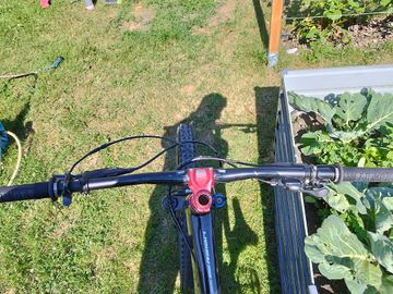 Used Giant Reign Shimano SLX 2016 Mountainbike, Black, 27.5 (650B) — image 6 of 11