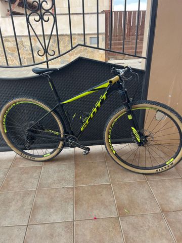Brugt Scott Scale 900 Rc 2016 2016 Mountainbike — billede 1 af 4