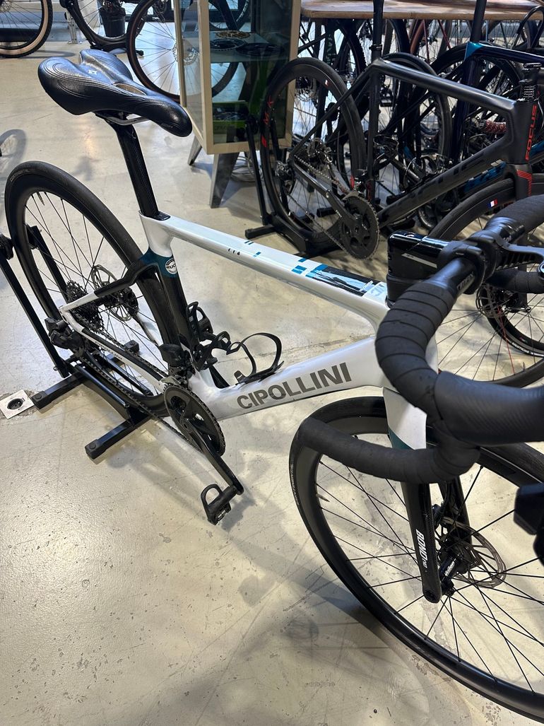 Brugt Cipollini BOND EVO SRAM RIVAL E-TAP AXS 2023 2023 Road & Gravel — billede 3 af 3