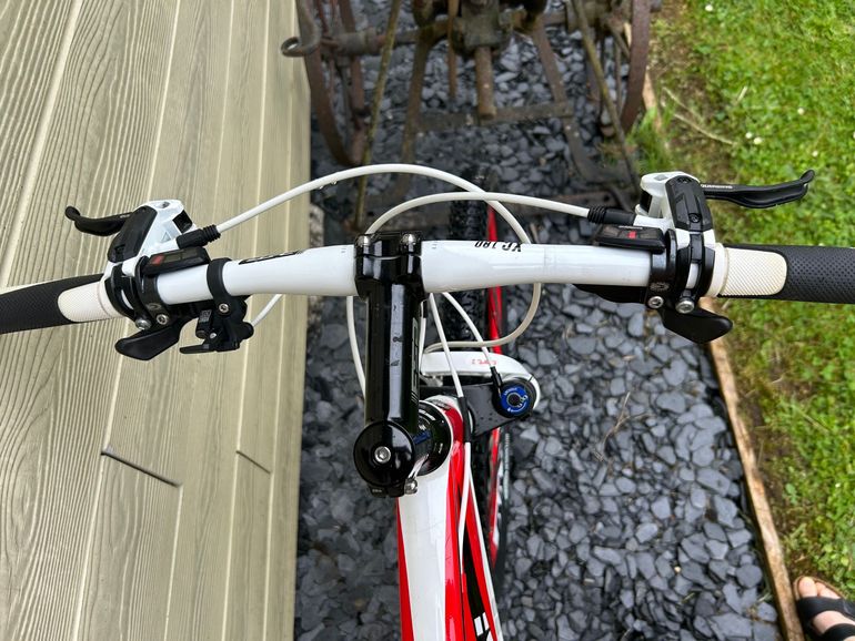 Used Bianchi JAB 7100 2011 2011 Mountainbike, Rojo — image 6 of 8