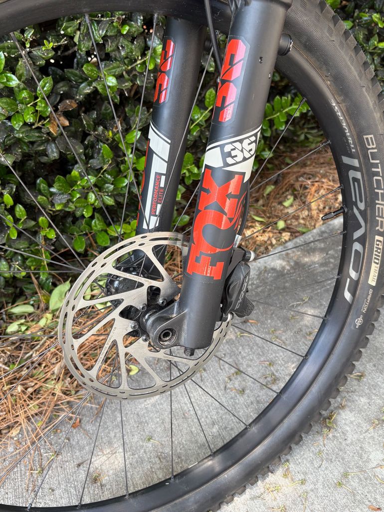 Used Specialized Turbo Levo SL Expert 2021 2021 Mountainbike, Red — image 6 of 23