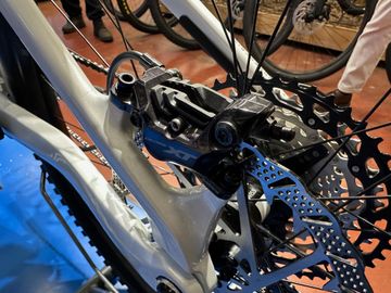 Tweedehands Orbea WILD M-TEAM 2025 2025 Mountainbike — afbeelding 5 van 7