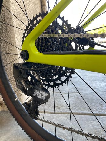 Used Trek Supercaliber SRAM NX Eagle 2020 Mountainbike, Green — image 7 of 8