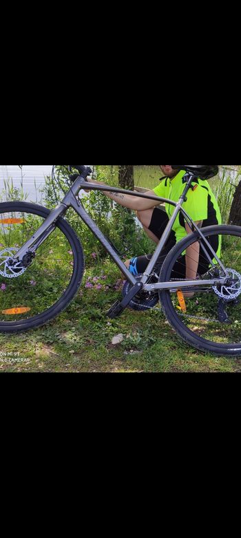 Used Giant Escape 2021 Road & Gravel, Hellgrau — image 4 of 5