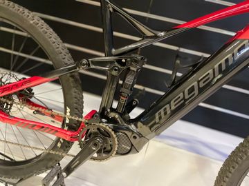 Megamo CRAVE AL 10 2022 Mountainbike usato, Rosso — immagine 4 di 6