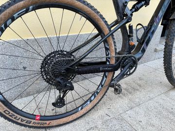 Brugt Coluer Stack 2.1 (versão Manitou) 2021 2021 Mountainbike — billede 2 af 5