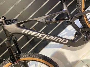 Used Megamo NATIVE 20 2025 2025 Mountainbike, Black, 29 — image 6 of 9
