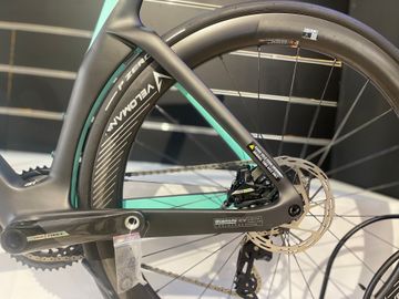 Bianchi Oltre SRAM Force eTap AXS 2024 Road & Gravel d'occasion — image 8 sur 9
