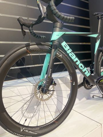 Bianchi Oltre SRAM Force eTap AXS 2024 Road & Gravel d'occasion — image 9 sur 9