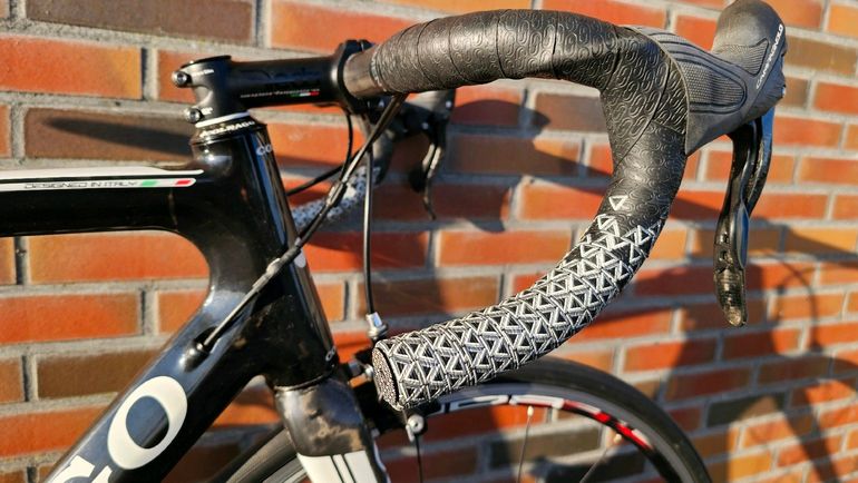 Used Colnago Ac-r Campagnolo Chorus 2019 Road & Gravel, Black — image 7 of 9