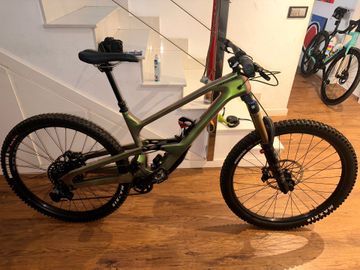 Cannondale Jekyll 1 2022 Mountainbike d'occasion — image 1 sur 4