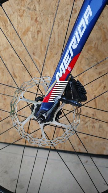 Used Merida REACTO DISC TEAM-E 2018 2018 Road & Gravel, Blue — image 8 of 10