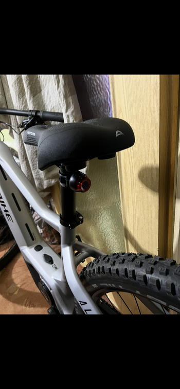 Used Haibike AllTrack SRAM SX Eagle 2023 Mountainbike, Light Gray — image 9 of 10