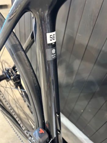 Used Trek Émonda SL 6 Pro Di2 2023 2023 Road & Gravel, Black — image 3 of 16