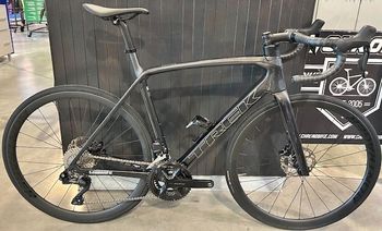 Used Trek Émonda SL 6 Pro Di2 2023 2023 Road & Gravel, Black — image 1 of 16