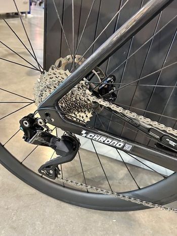 Used Trek Émonda SL 6 Pro Di2 2023 2023 Road & Gravel, Black — image 7 of 16