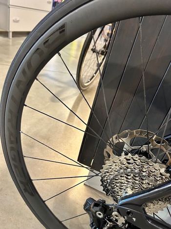 Used Trek Émonda SL 6 Pro Di2 2023 2023 Road & Gravel, Black — image 8 of 16