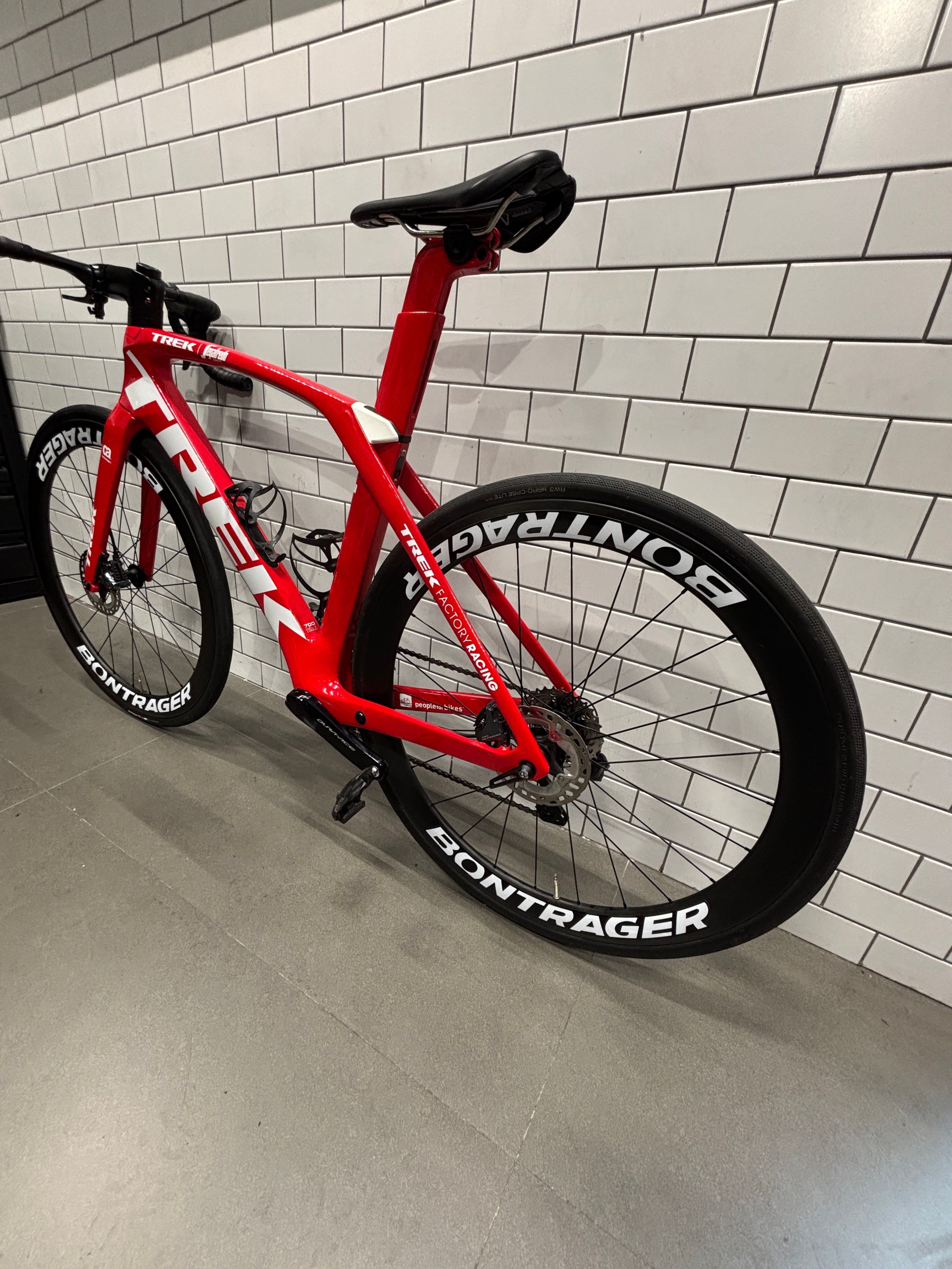 Disc Trek Madone Slr 700 Trek Madone SLR Disc Used In 54 Cm Buycycle