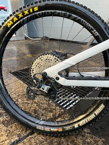 Używany Canyon Torque Mullet AL 7 2024 2024 Mountainbike — zdjęcie 8 z 9
