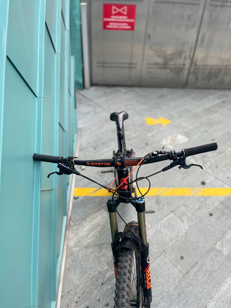 Used Scott Lt 720 2019 Mountainbike, Red — image 3 of 6
