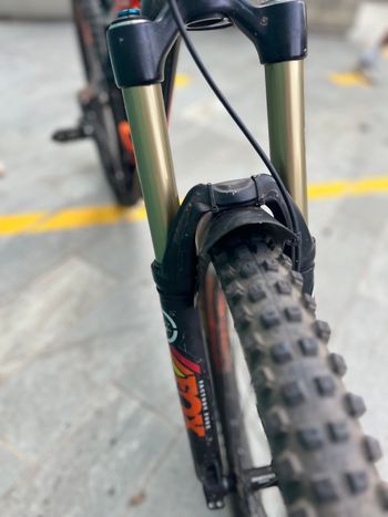 Used Scott Lt 720 2019 Mountainbike, Red — image 4 of 6