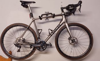 Used Trek Émonda SL 6 Disc 2019 2019 Road & Gravel