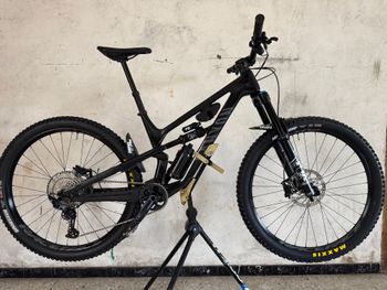 Canyon Spectral 29 CF 7 2022 2022 Mountainbike usato, Nero — immagine 2 di 12