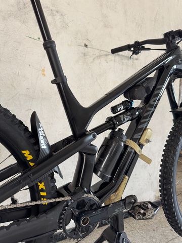 Tweedehands Canyon Spectral 29 CF 7 2022 2022 Mountainbike — afbeelding 11 van 12