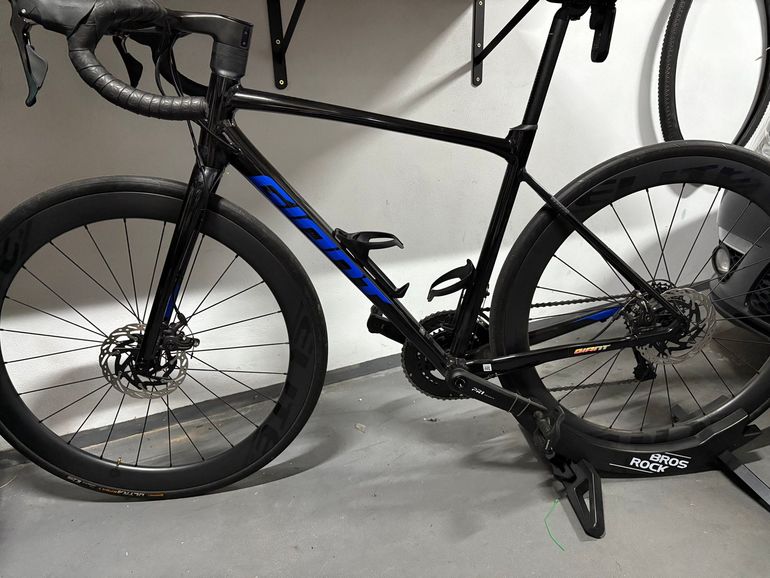 Used Giant Contend AR 4 2022 2022 Road & Gravel, Black — image 2 of 11