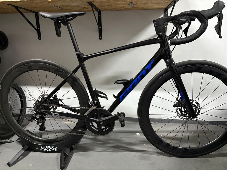 Used Giant Contend AR 4 2022 2022 Road & Gravel, Black — image 1 of 11