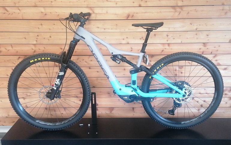 Used Orbea RISE H15 2022 2022 Mountainbike, Azul — image 2 of 3