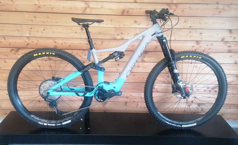 Used Orbea RISE H15 2022 2022 Mountainbike, Azul — image 3 of 3
