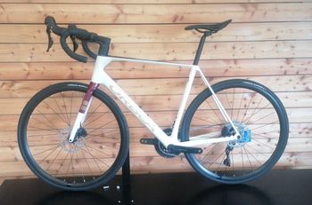 Gebrauchtes Orbea ORCA M30 2024 2024 Road & Gravel, Weiß — Bild 3 von 3