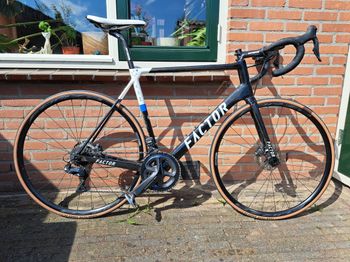 Used Factor O2 Vam Israel Cycling 2021 Road & Gravel
