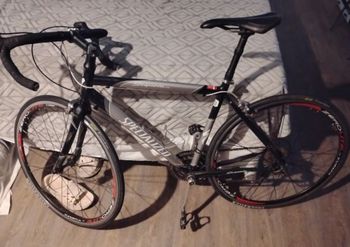 Used Specialized Sequoia Shimano Ultegra 2018 Road & Gravel, White — image 1 of 3
