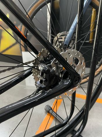 Brugt KTM Revelator Shimano 105 2023 Road & Gravel — billede 3 af 4
