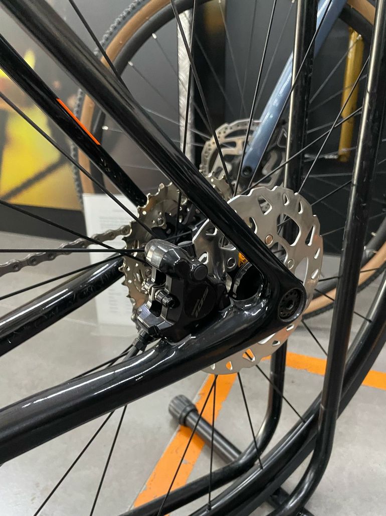 Brugt KTM Revelator Shimano 105 2023 Road & Gravel — billede 3 af 4