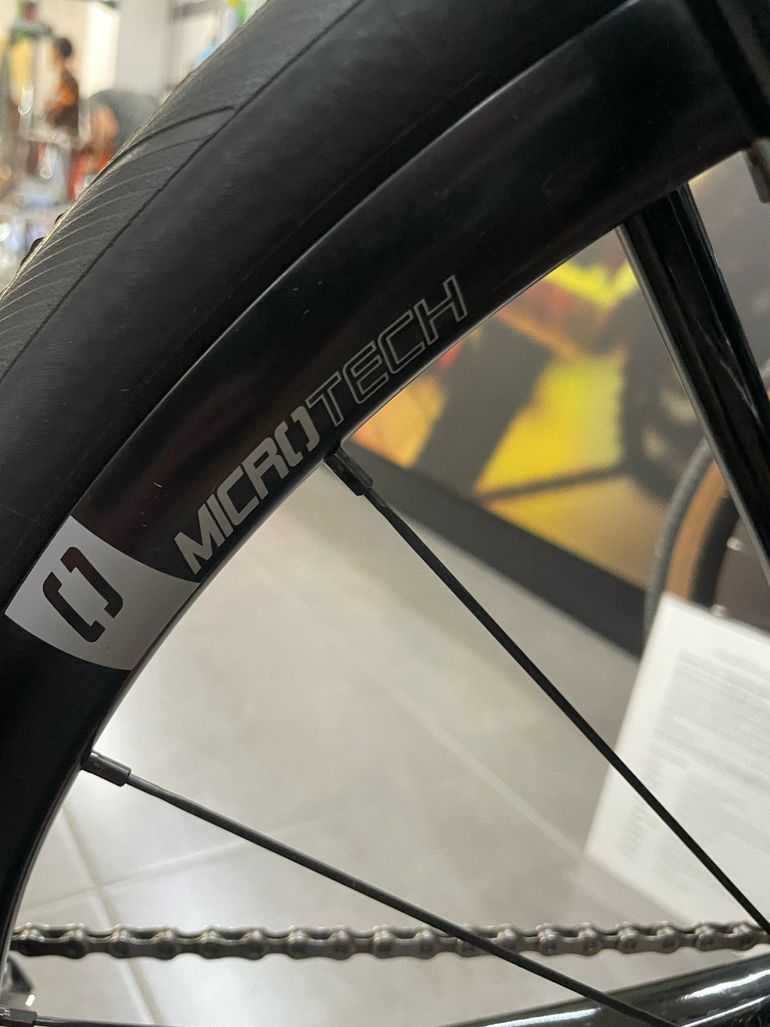 Brugt KTM Revelator Shimano 105 2023 Road & Gravel — billede 2 af 4