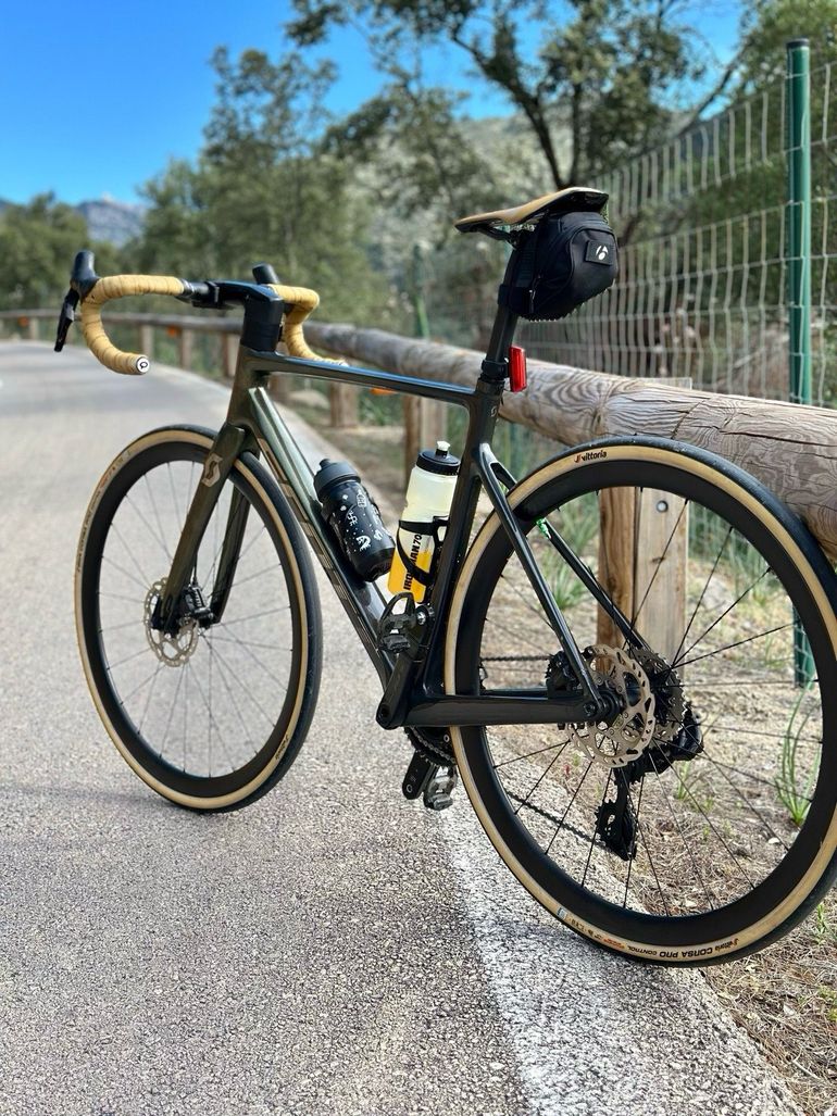 Gebrauchtes Scott Addict RC 40 2024 2024 Road & Gravel, Grün — Bild 22 von 42