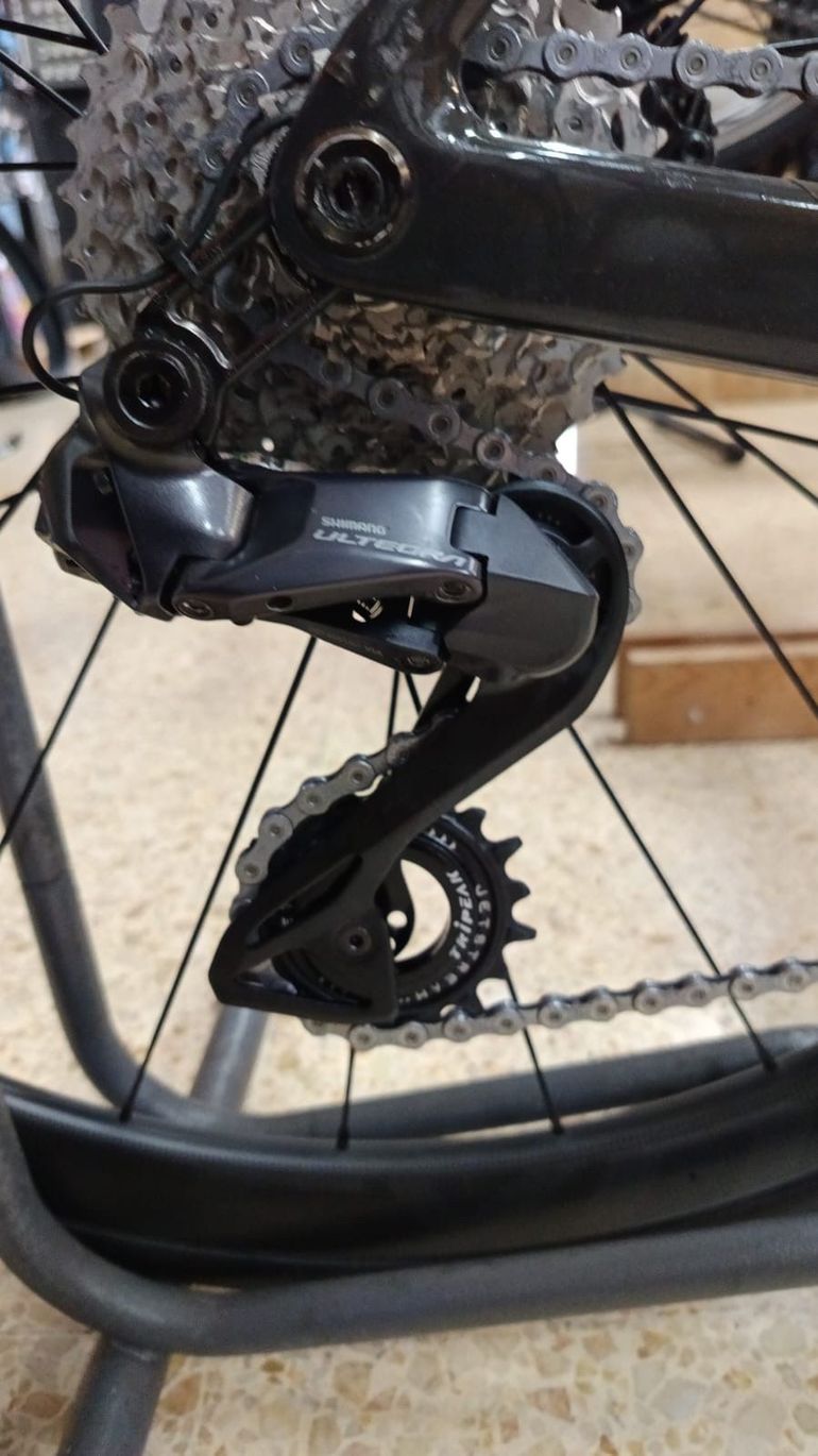 Gebrauchtes Scott Addict RC 40 2024 2024 Road & Gravel, Grün — Bild 40 von 42