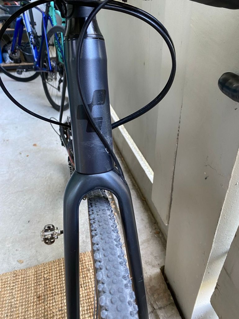 Used CUBE CROSS RACE PRO 2024 2024 Road & Gravel, Light Gray — image 5 of 8