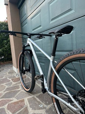 Used Specialized Chisel Comp 2023 2023 Mountainbike, Light Gray, 29 — image 6 of 6